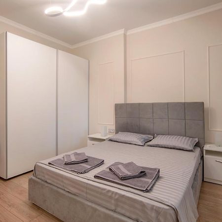 Tina'S 2 Bedroom Top Central Apartment Софія Екстер'єр фото