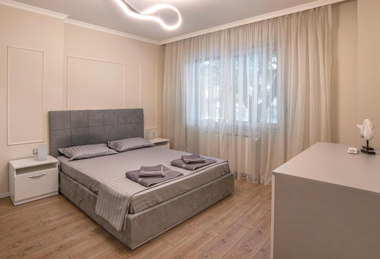 Tina'S 2 Bedroom Top Central Apartment Софія Екстер'єр фото
