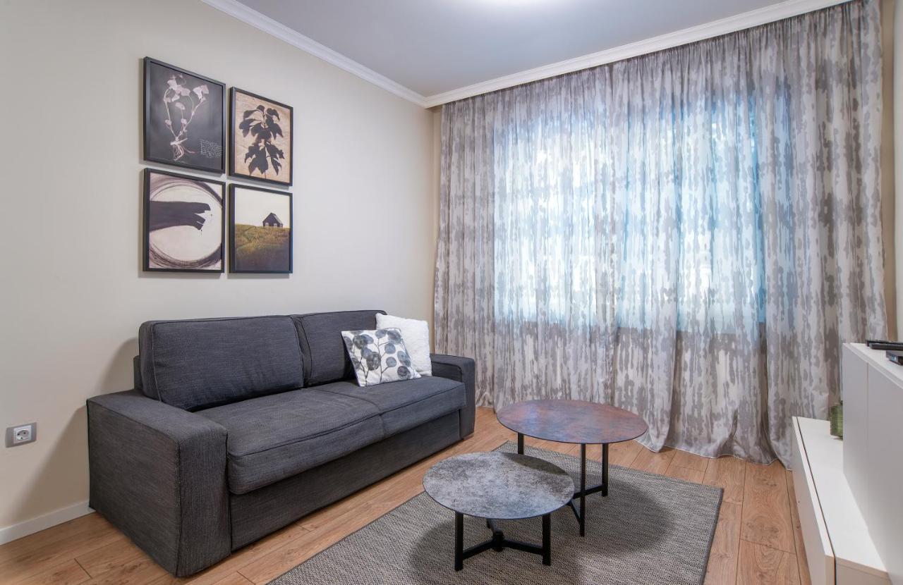 Tina'S 2 Bedroom Top Central Apartment Софія Екстер'єр фото