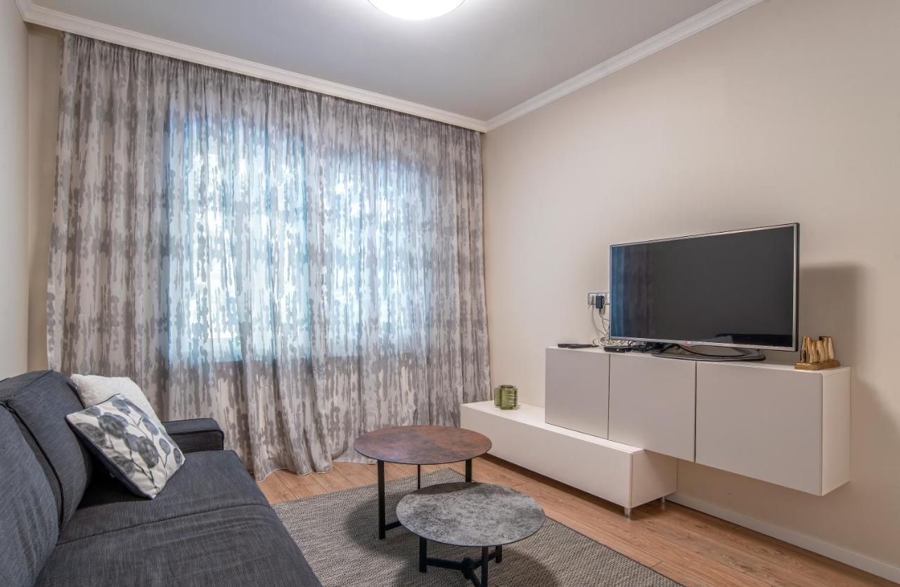 Tina'S 2 Bedroom Top Central Apartment Софія Екстер'єр фото