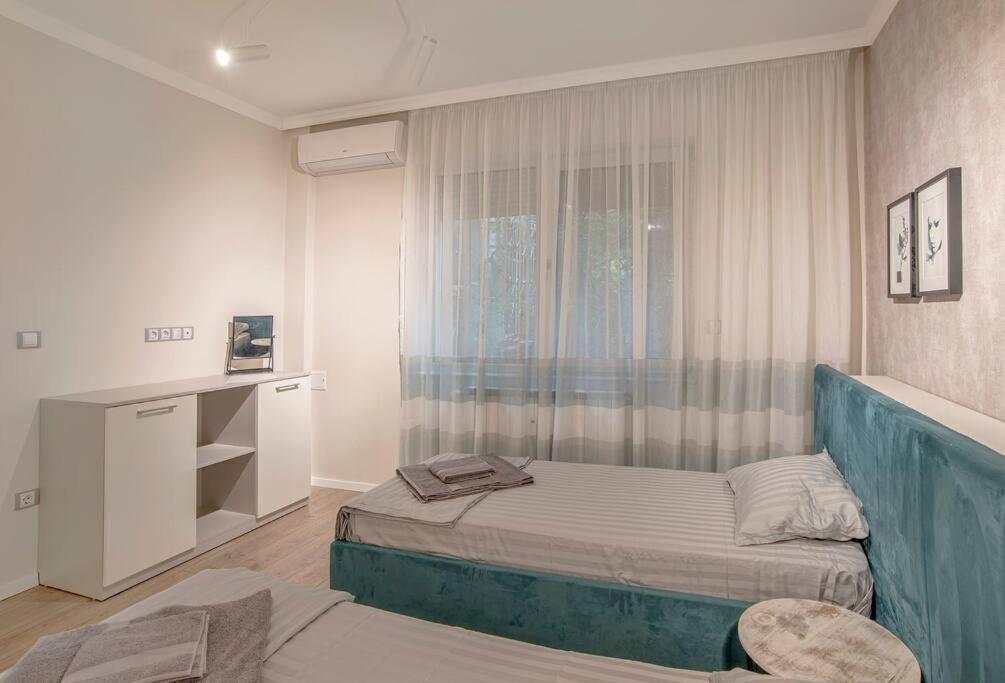 Tina'S 2 Bedroom Top Central Apartment Софія Екстер'єр фото
